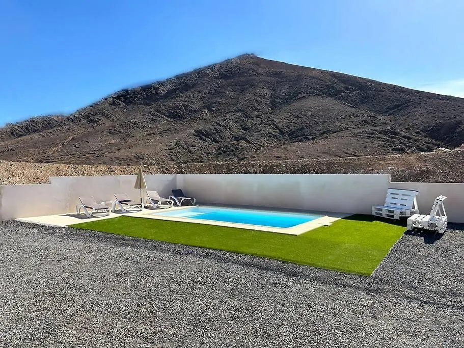 Villa En La Montana Con Piscina En Fuerteventura 格兰塔拉雅