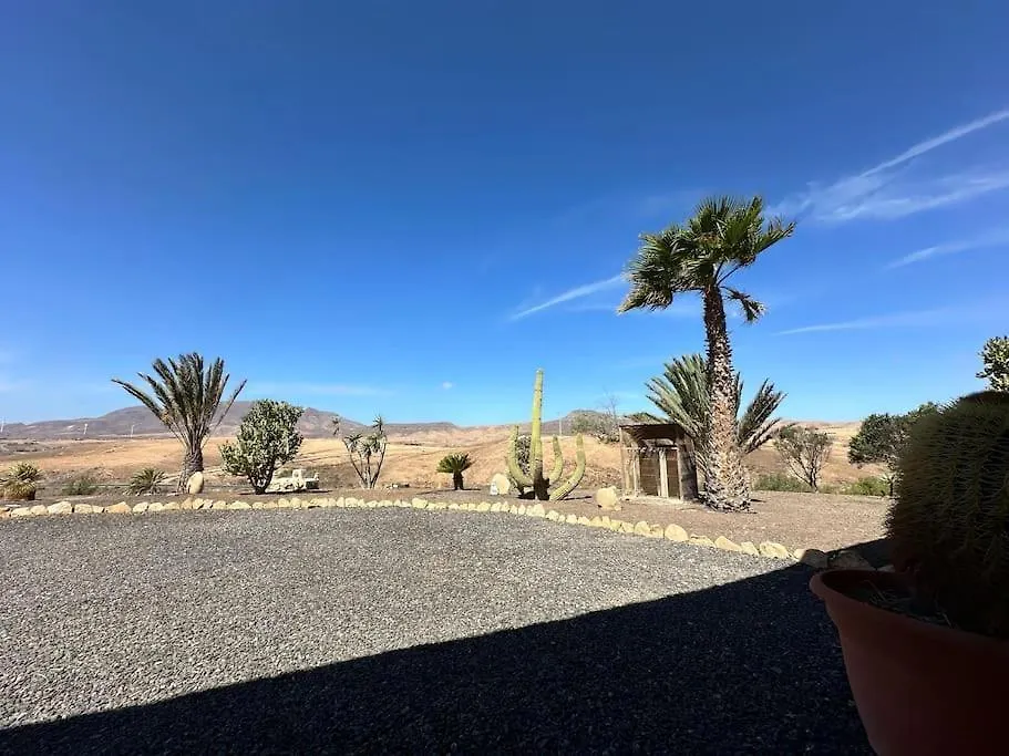 Villa En La Montana Con Piscina En Fuerteventura 格兰塔拉雅