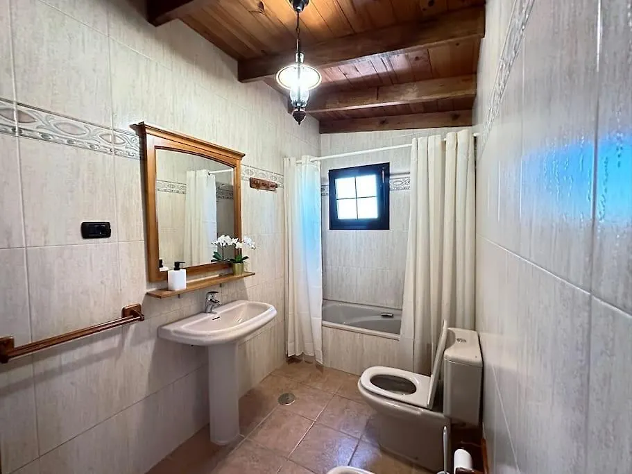 Villa En La Montana Con Piscina En Fuerteventura 格兰塔拉雅